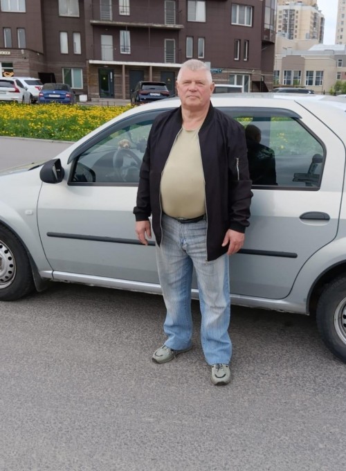 Гаврилов Валерий Викторович - сотрудник автошколы «Мустанг»